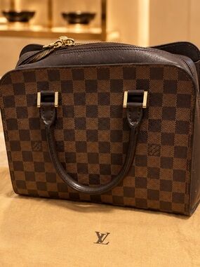 Louis Vuitton Triana Damier Ebene – Very Good Condition